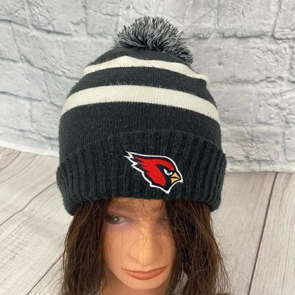 Under Armour youth OS B&W stripe cuff beanie w/pom Pom & Cardinal logo
